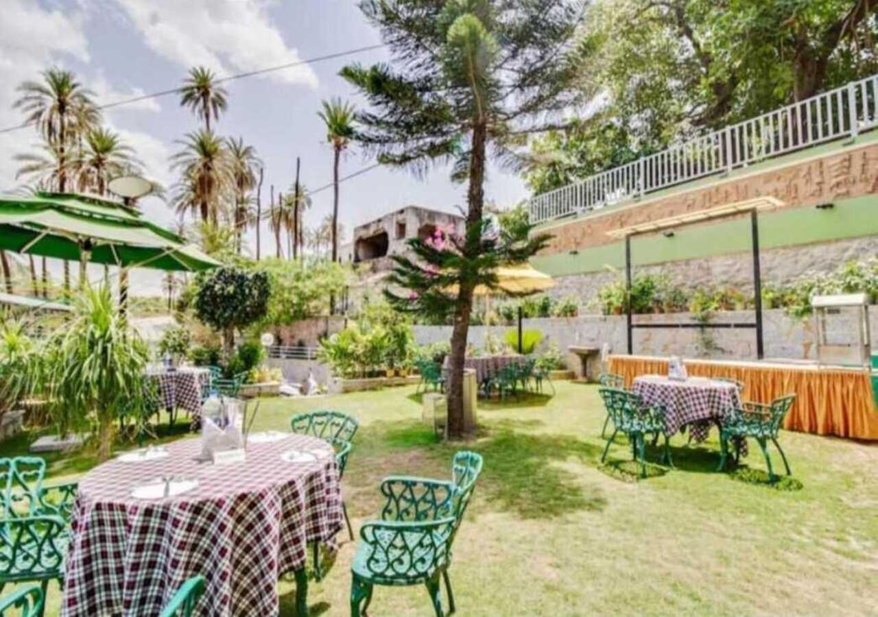 Hari Niwas - A Boutique Garden Resort Ābu Eksteriør billede