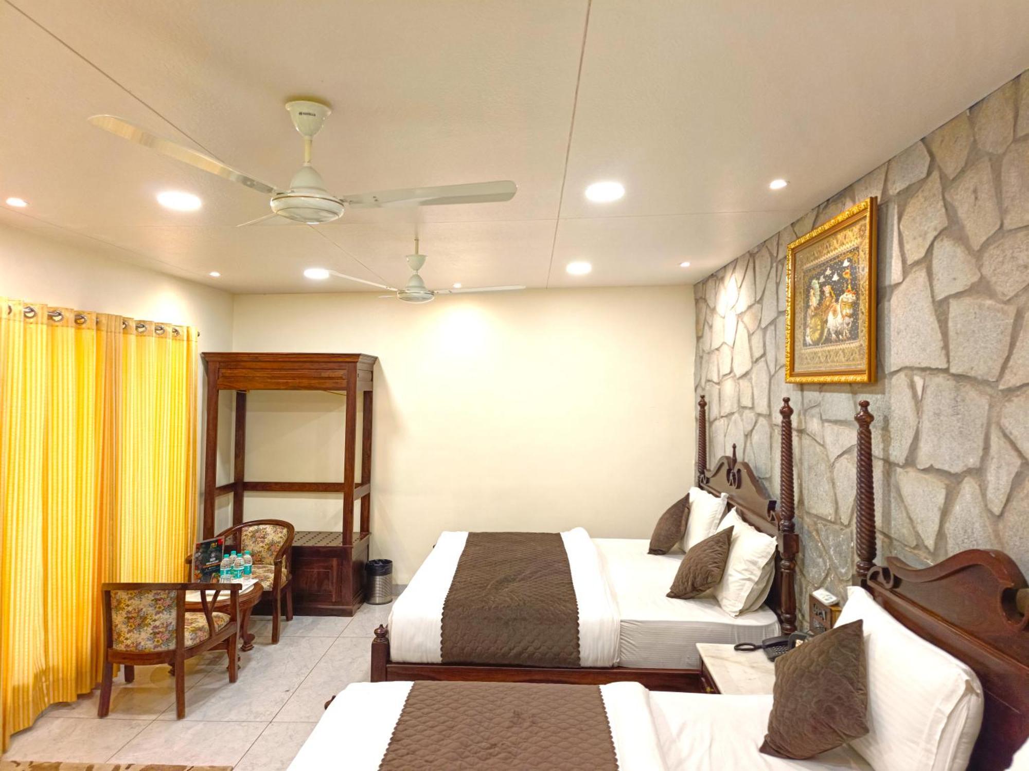 Hari Niwas - A Boutique Garden Resort Ābu Eksteriør billede