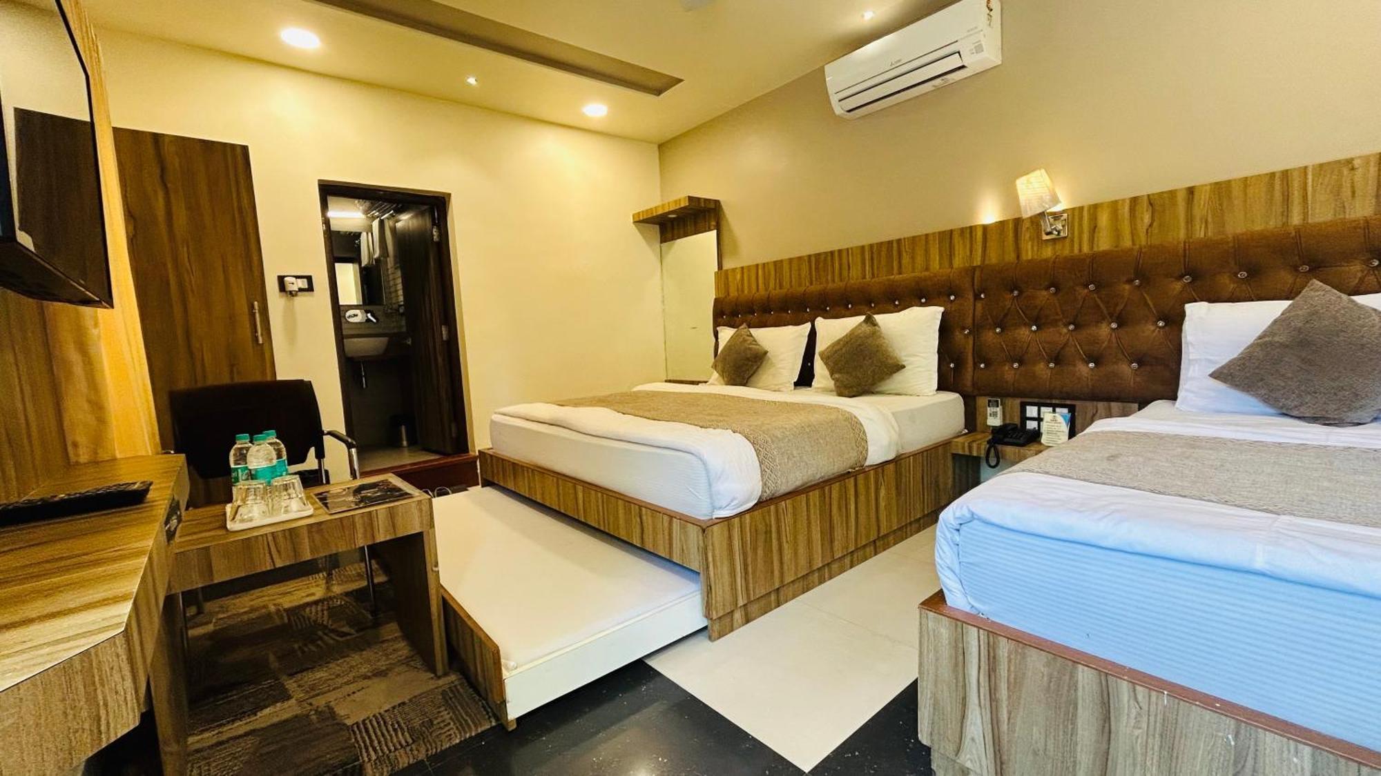 Hari Niwas - A Boutique Garden Resort Ābu Eksteriør billede