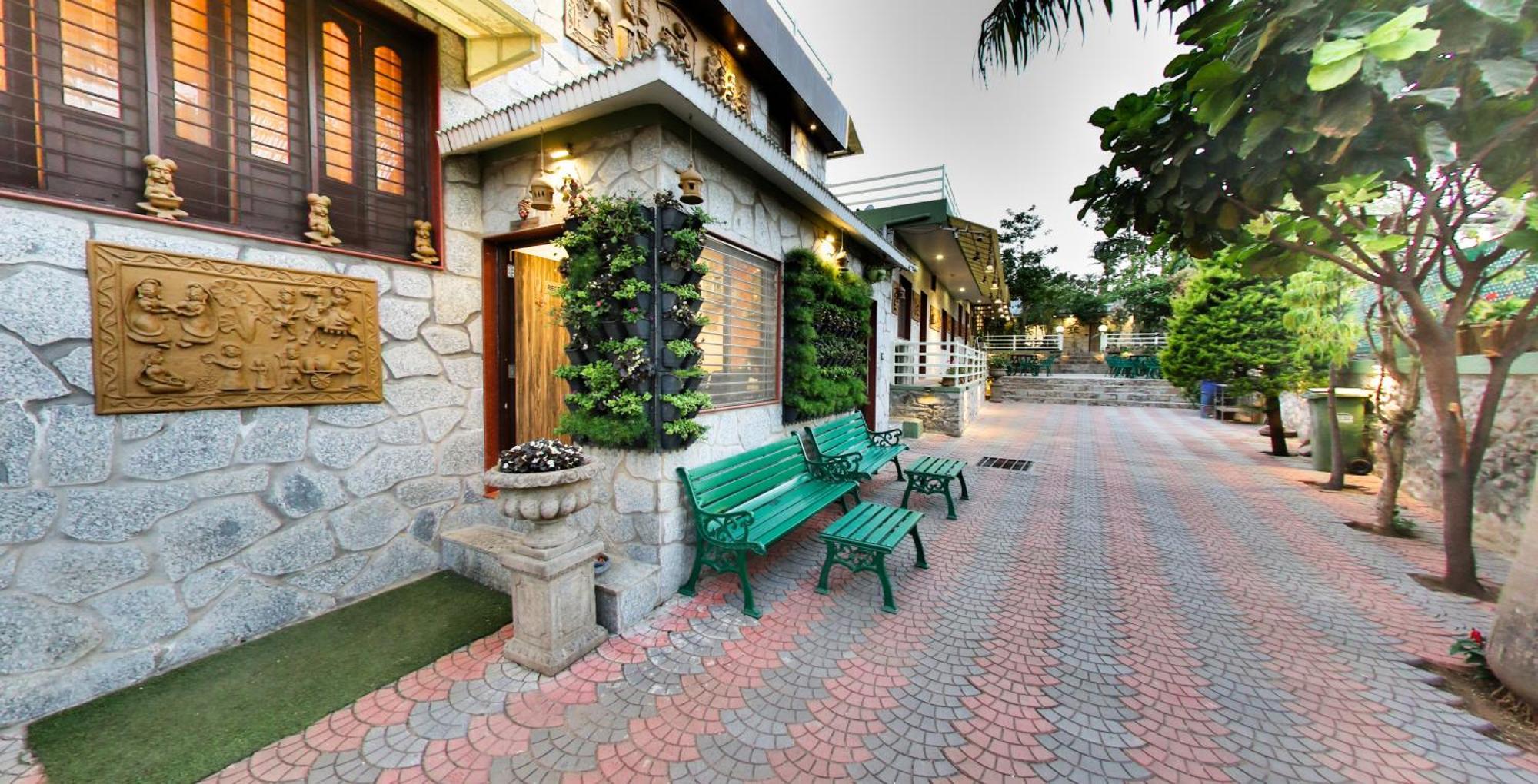 Hari Niwas - A Boutique Garden Resort Ābu Eksteriør billede