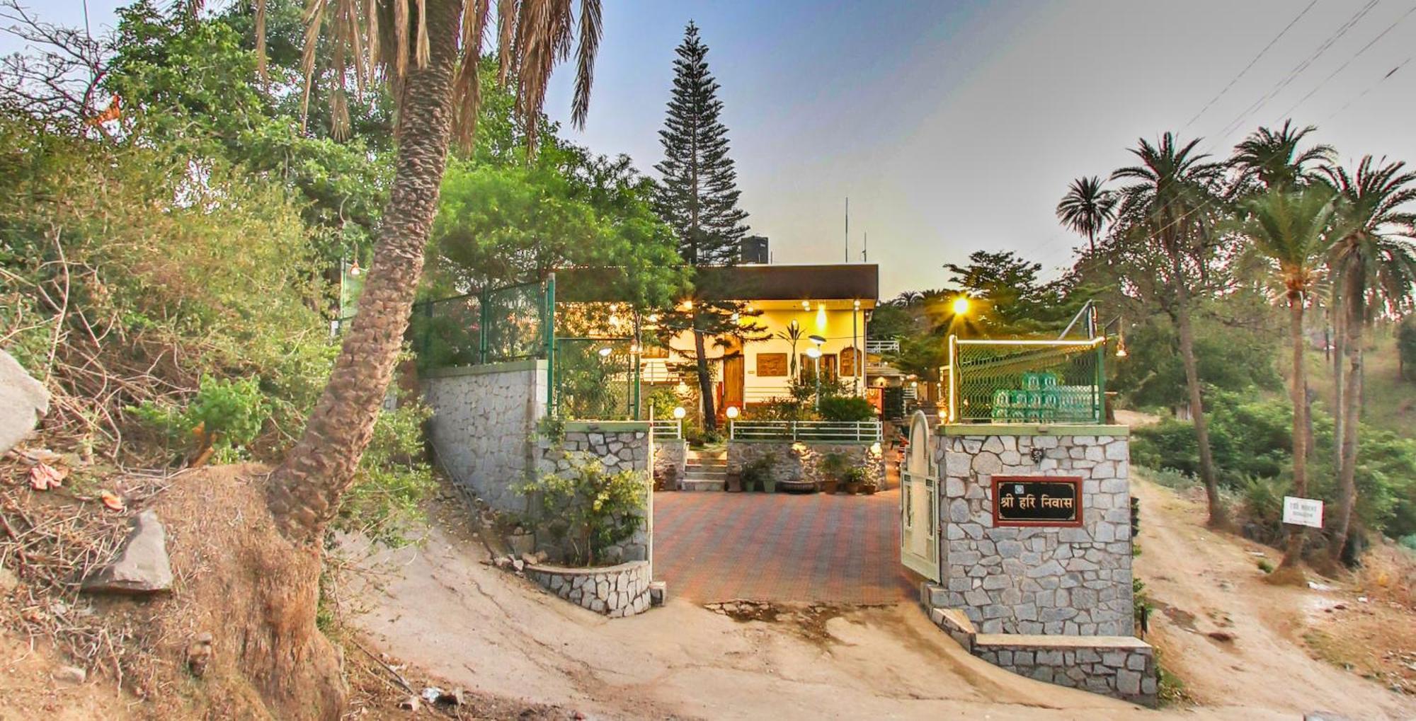 Hari Niwas - A Boutique Garden Resort Ābu Eksteriør billede