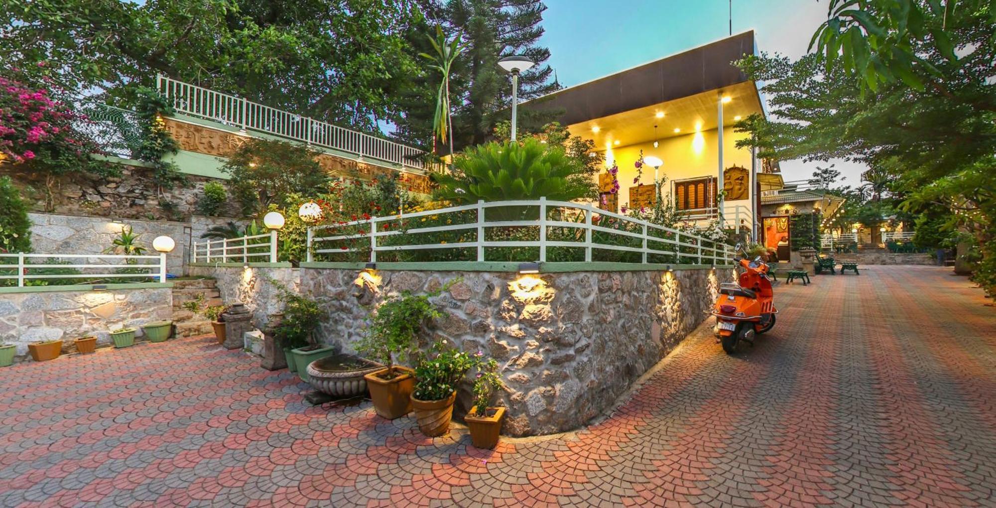 Hari Niwas - A Boutique Garden Resort Ābu Eksteriør billede