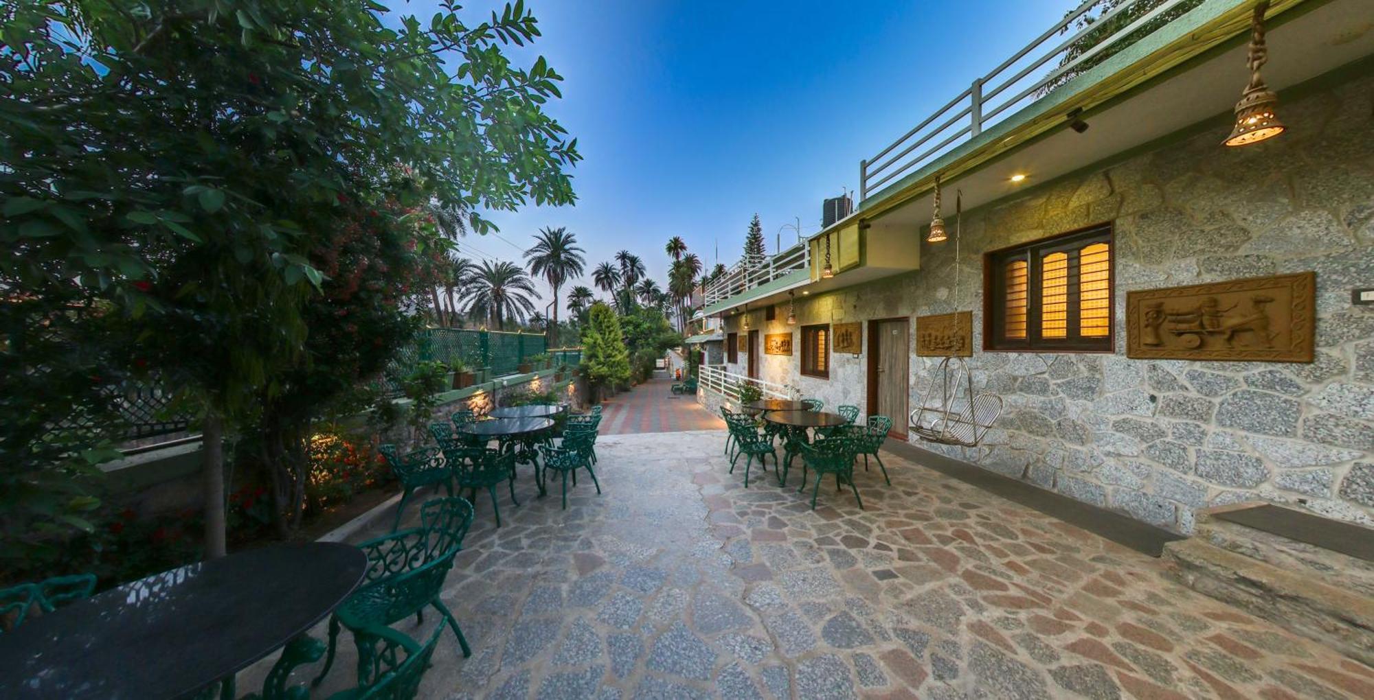 Hari Niwas - A Boutique Garden Resort Ābu Eksteriør billede