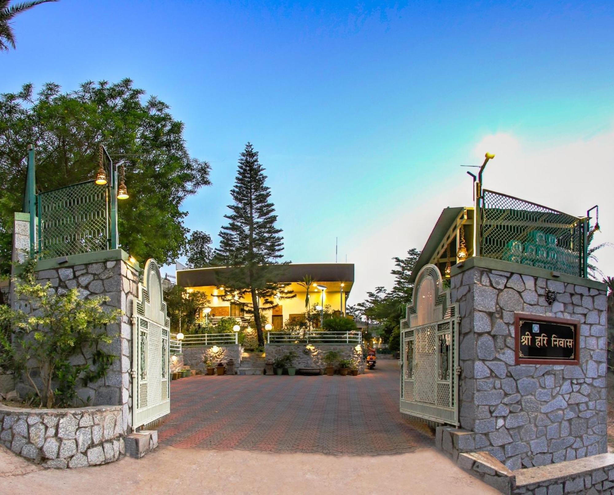 Hari Niwas - A Boutique Garden Resort Ābu Eksteriør billede