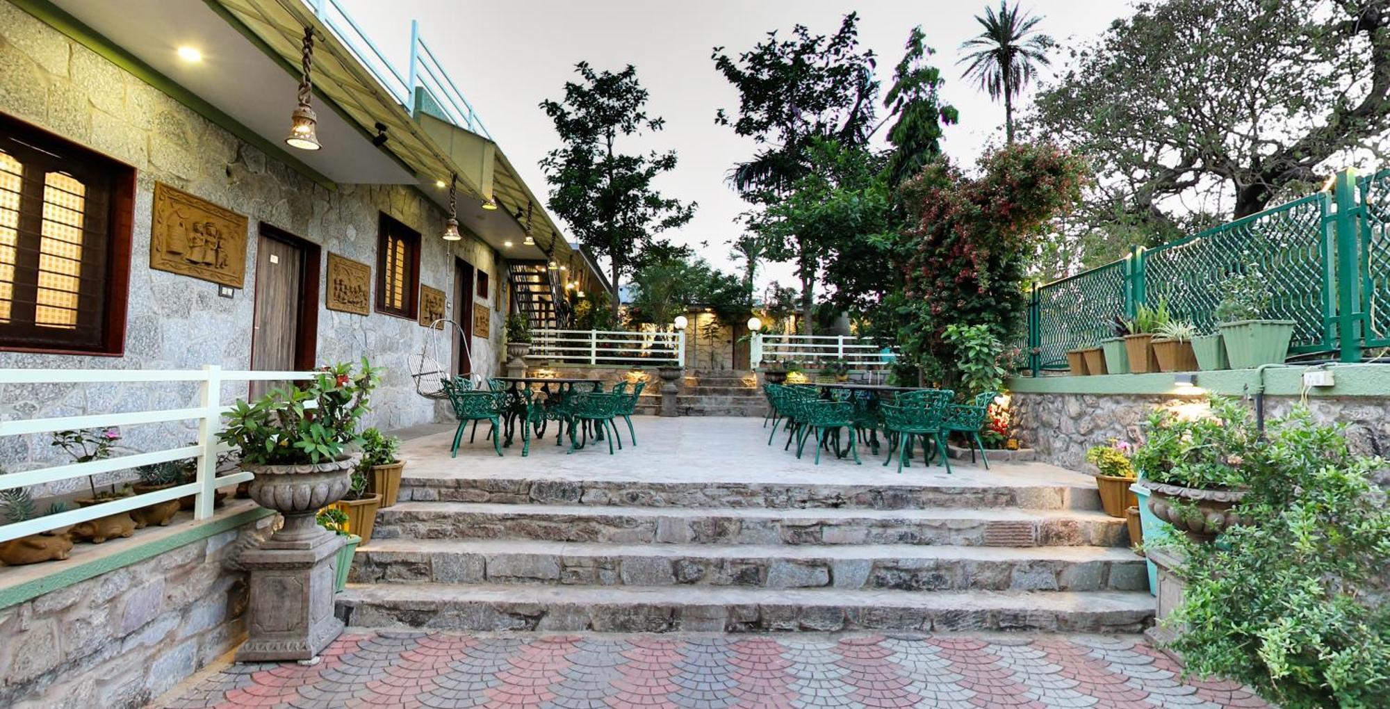 Hari Niwas - A Boutique Garden Resort Ābu Eksteriør billede